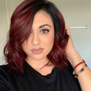 Meet your Posher, Marisol